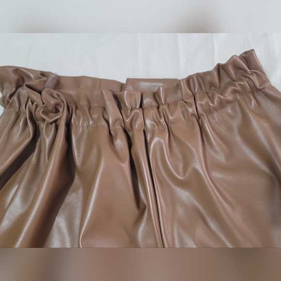 Tan Shorts - Picture 3 of 5